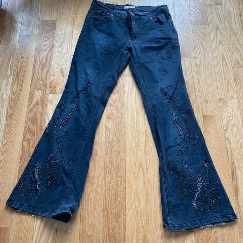 LIQUID  STRETCH    SEQUIN   JEANS SIZE 13.